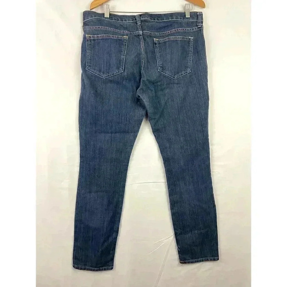 Old Navy Medium Wash Blue Denim Jeans The Diva Skinny Women's 14 Regular - Picture 3 of 8